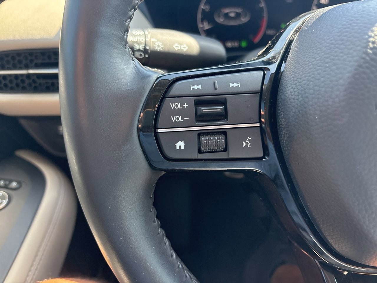 Used 2024 Honda HR-V EX-L image 24