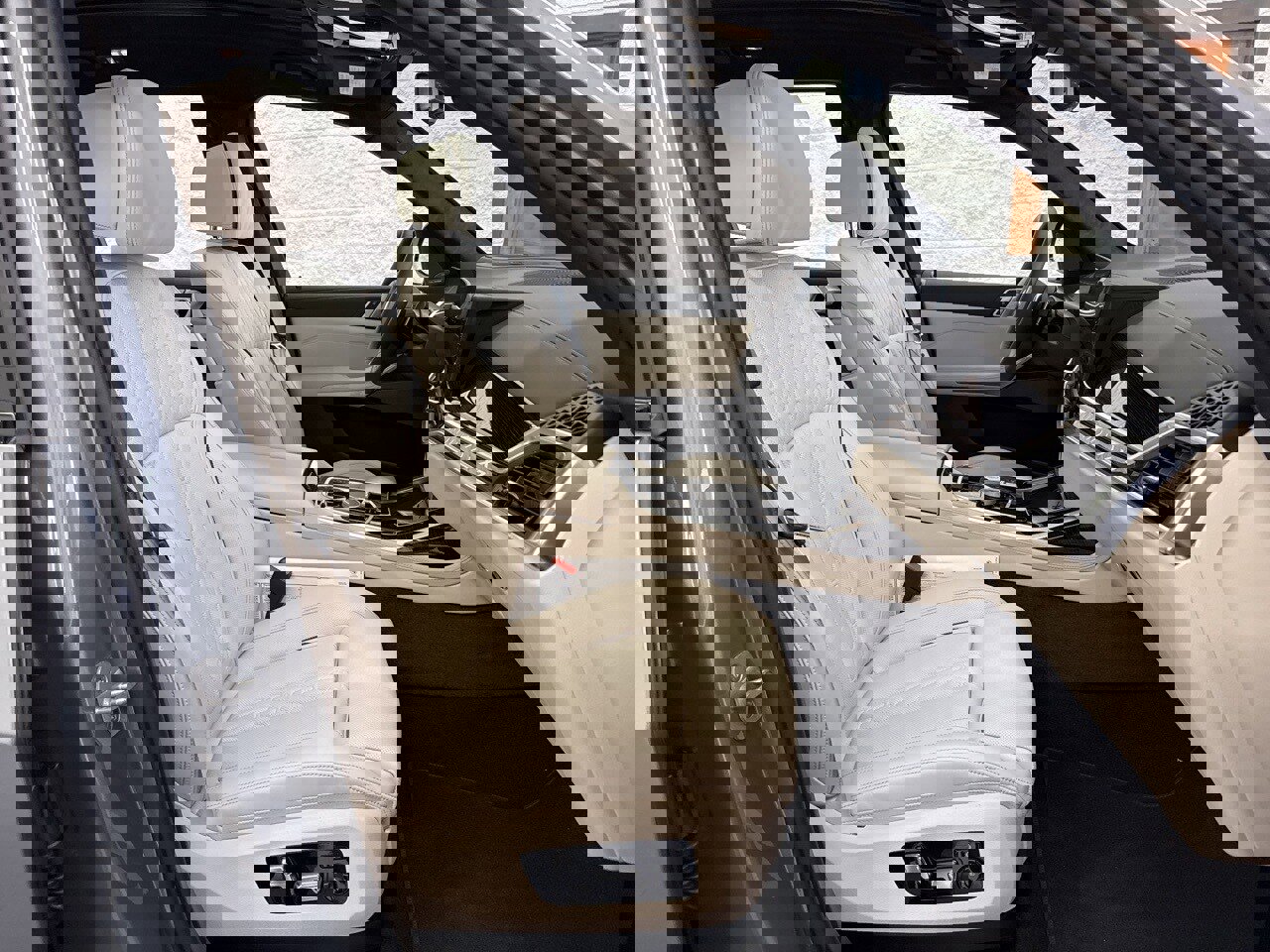 New 2026 BMW X7 xDrive40i w/ M Sport Package image 57