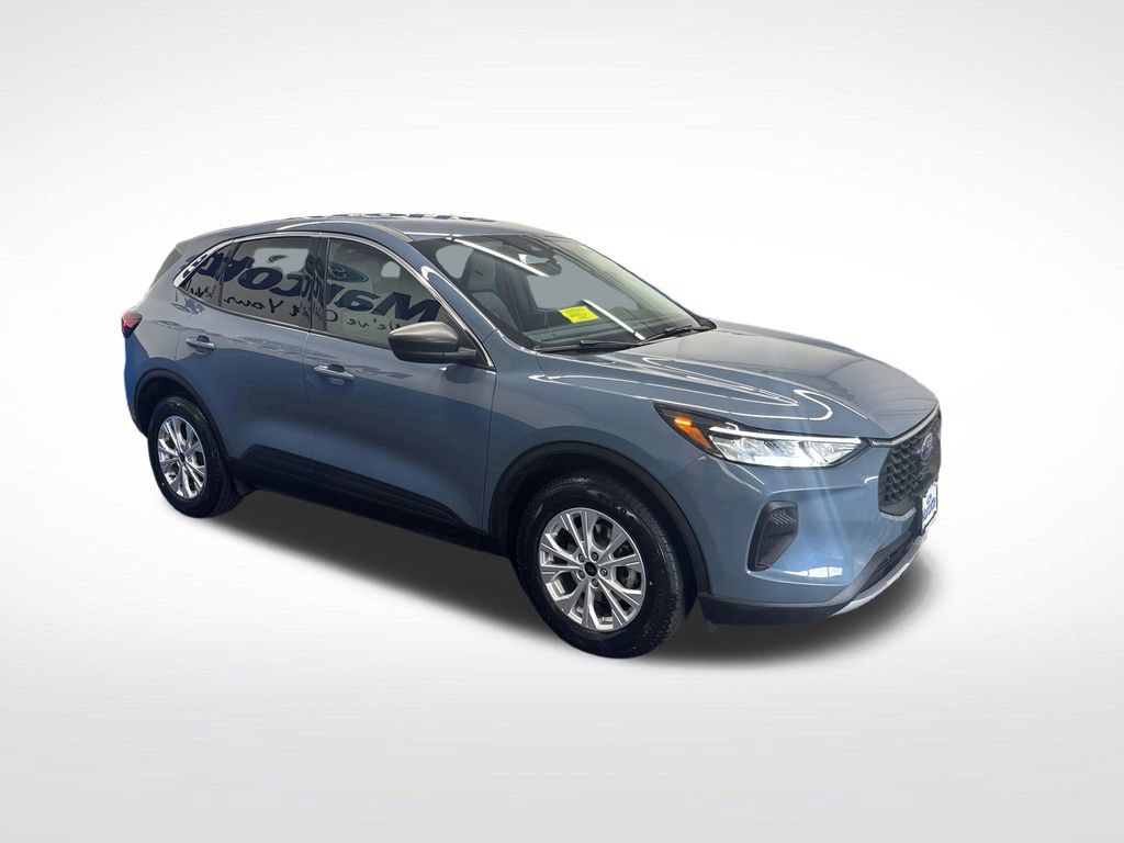 Certified 2023 Ford Escape Active AWD/4WD image 8