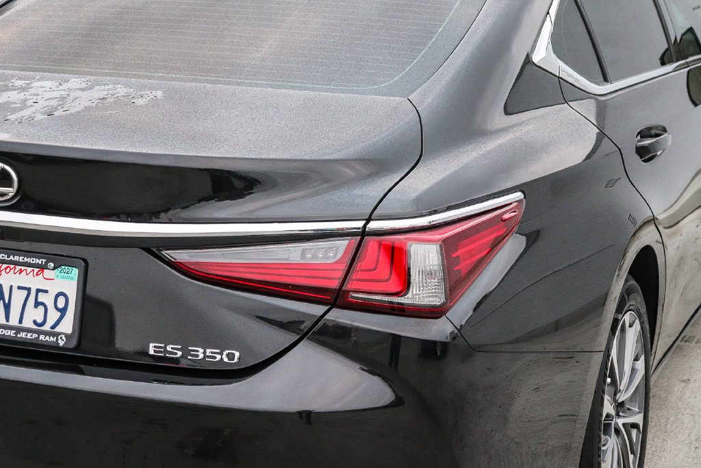 Used 2024 Lexus ES 350 FWD image 10