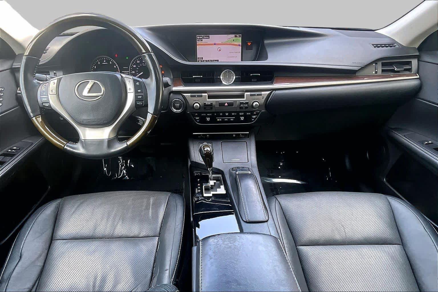 Used 2015 Lexus ES 350 w/ Premium Package FWD image 16