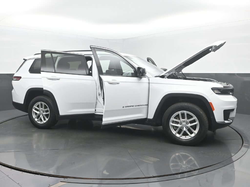 Used 2025 Jeep Grand Cherokee L Laredo w/ Luxury Tech Group I AWD/4WD image 58