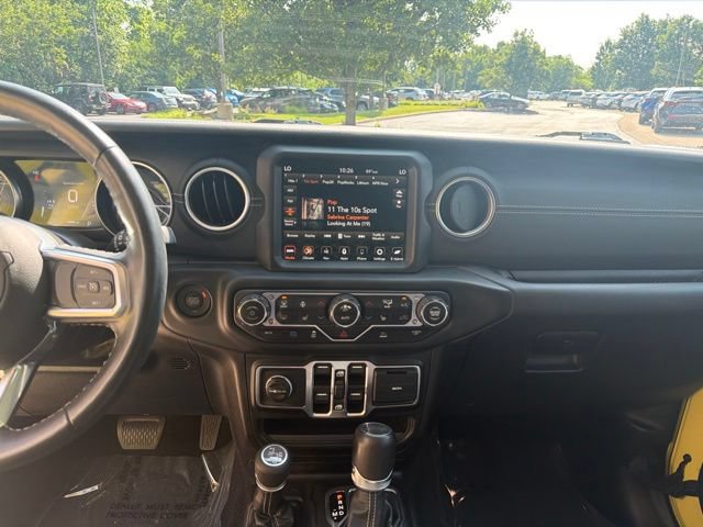 Used 2023 Jeep Wrangler Unlimited Sahara w/ Cold Weather Group AWD/4WD image 13