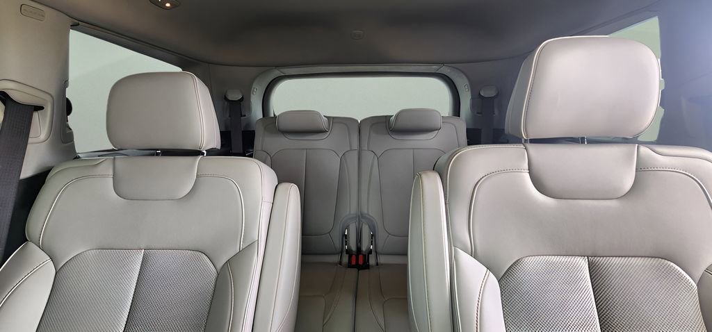 Used 2023 Jeep Grand Cherokee L Overland w/ Rear Seat Video Group I AWD/4WD image 22