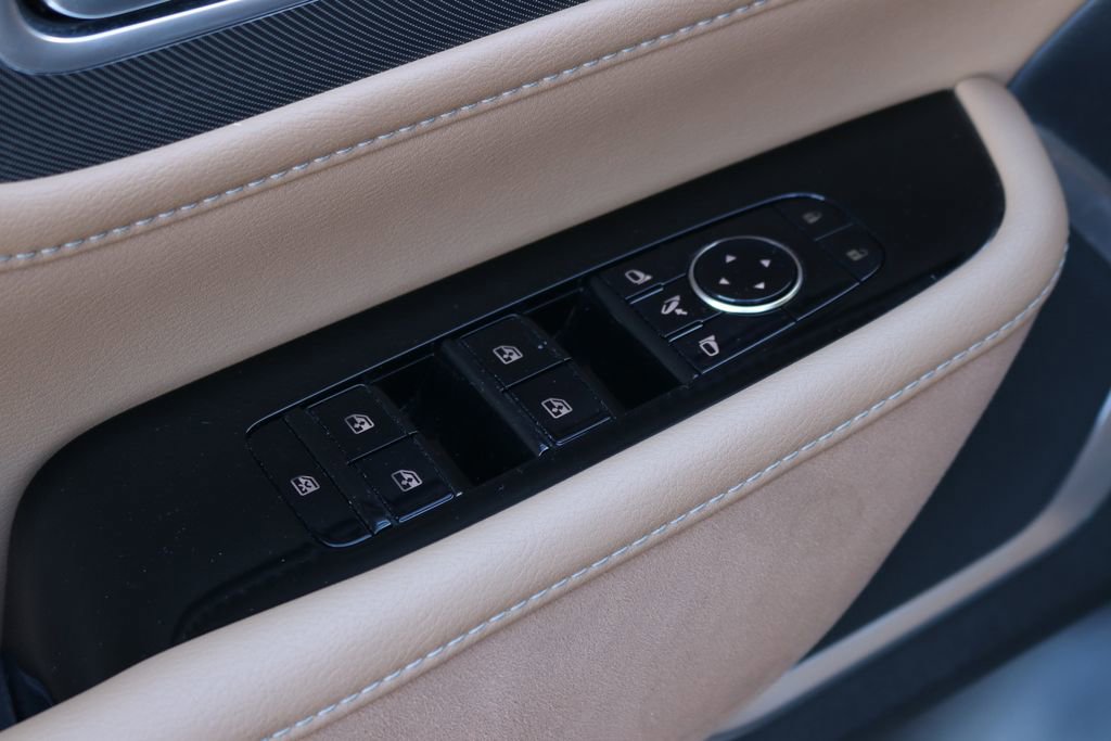 Certified 2025 INFINITI QX80 Luxe image 14