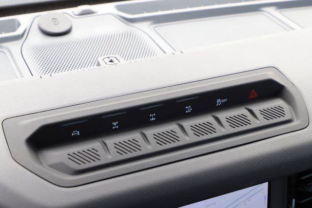 New 2025 Ford Bronco Badlands image 32