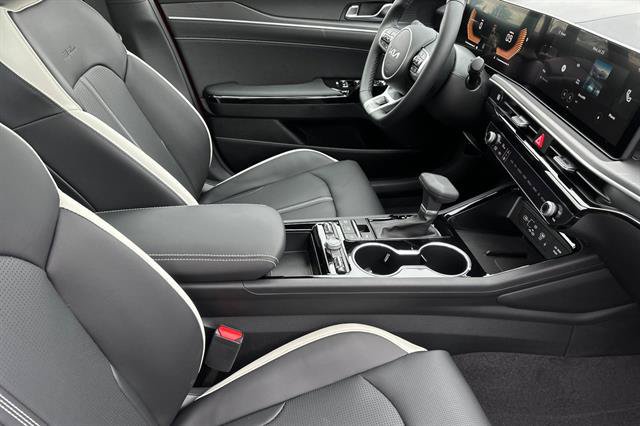 New 2026 Kia K5 GT-Line w/ GT-Line Premium Package FWD image 16