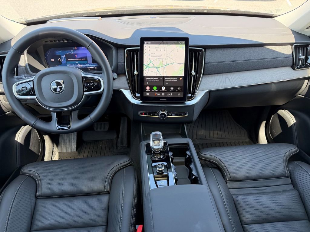 Certified 2025 Volvo XC90 T8 Ultra w/ Protection Package Premier AWD/4WD image 2