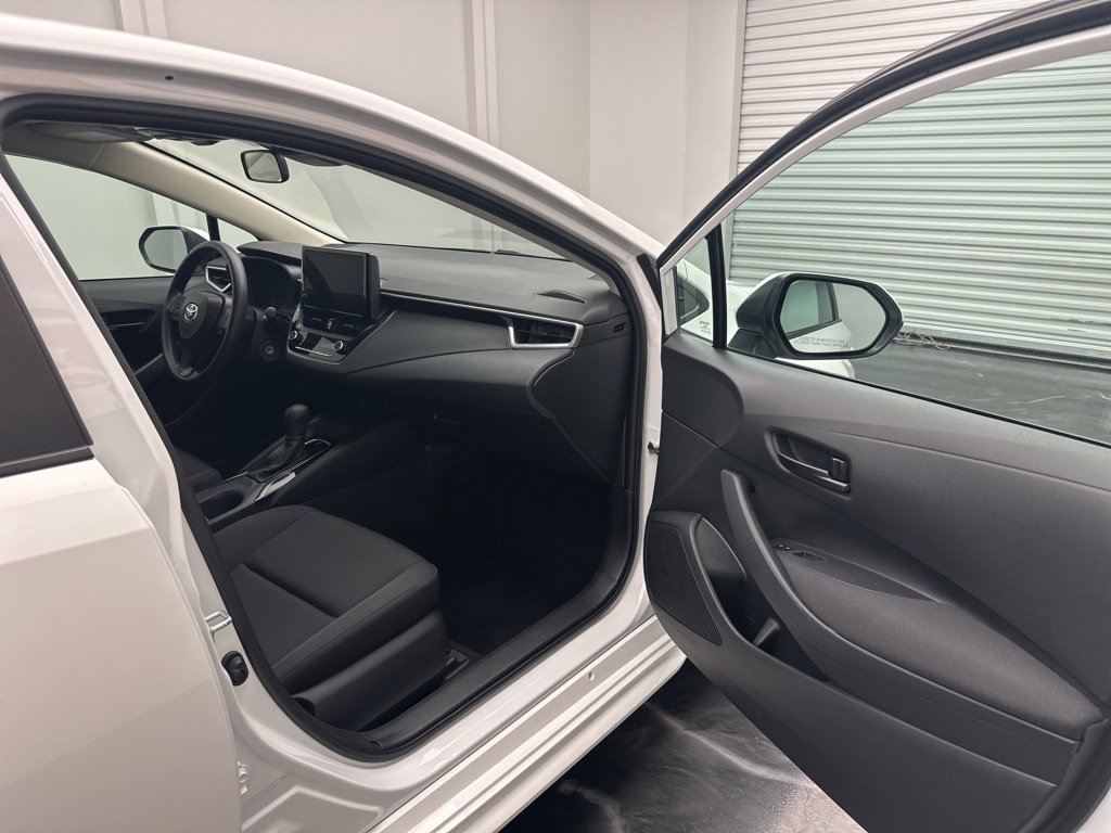 Used 2023 Toyota Corolla LE image 8