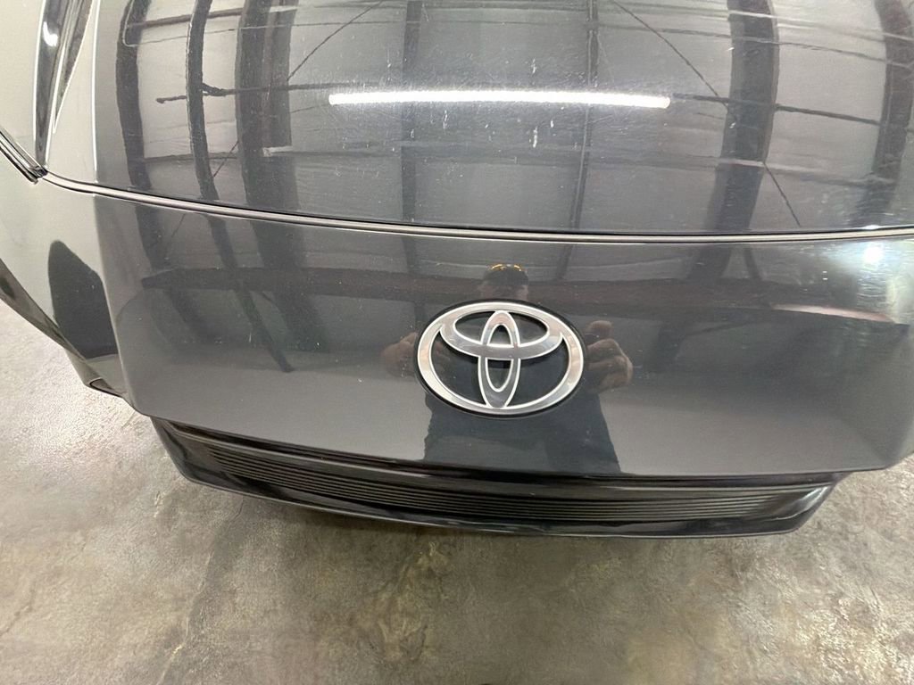 Used 2025 Toyota Camry LE FWD image 28