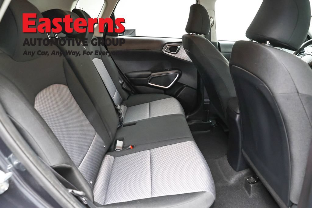 Used 2022 Kia Soul LX w/ Technology Package FWD image 23