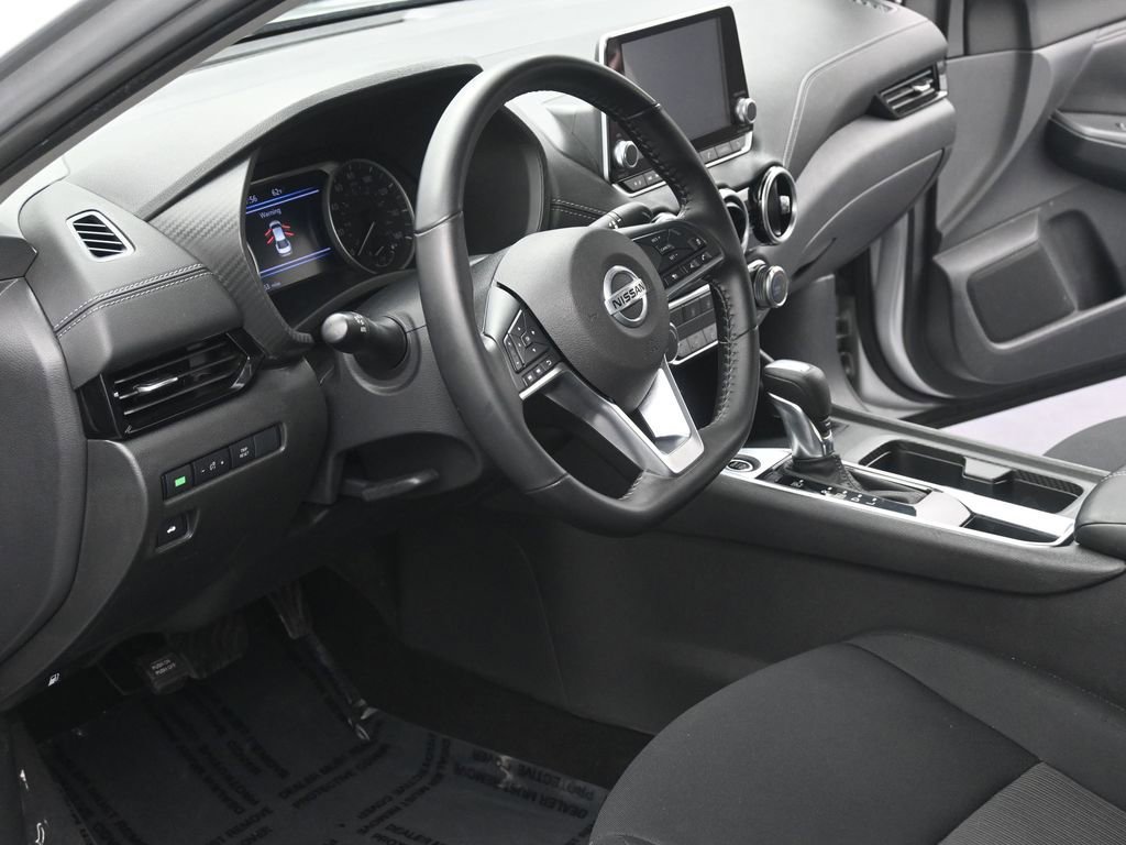 Used 2022 Nissan Sentra SV w/ Trunk Package image 7