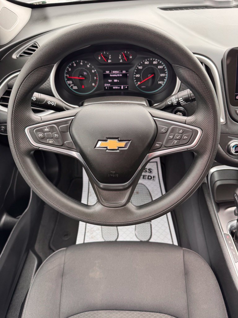 Used 2022 Chevrolet Malibu LT FWD image 25