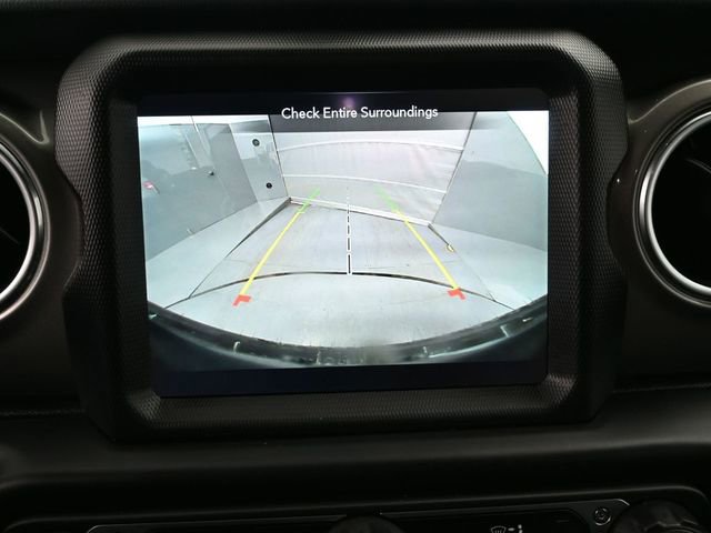 Used 2023 Jeep Wrangler Sahara w/ Cold Weather Group image 14