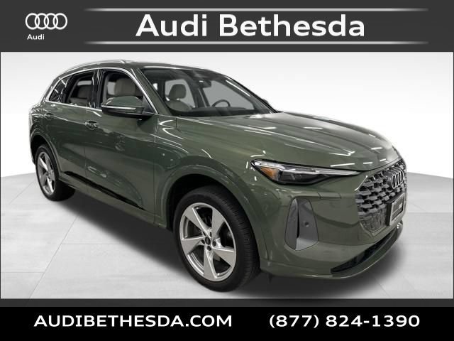 Certified 2025 Audi Q5 Premium Plus w/ Premium Plus AWD/4WD image 1