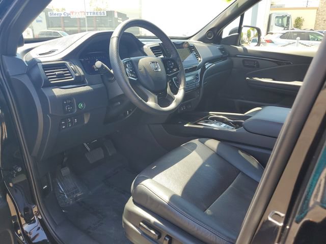 Certified 2024 Honda Passport Black Edition image 20