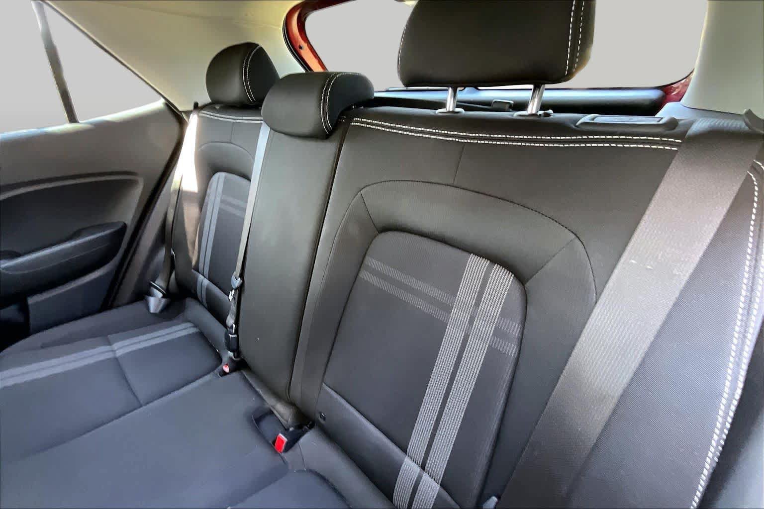 Used 2023 Hyundai Venue SEL w/ Cargo Package FWD image 18
