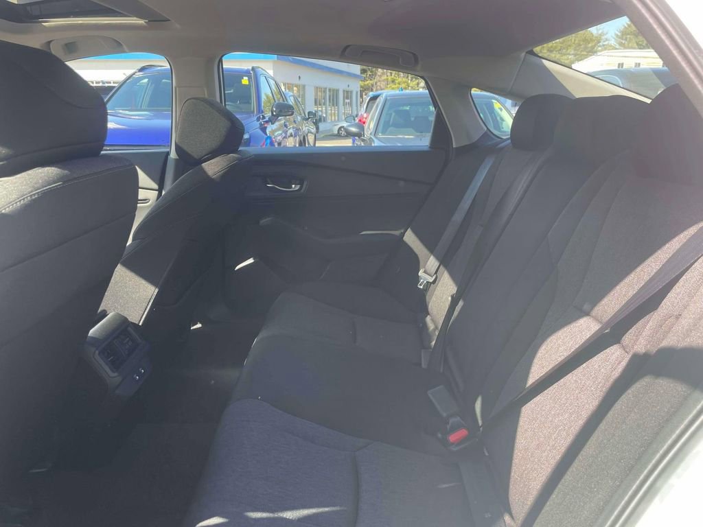 Certified 2025 Honda Accord SE image 10
