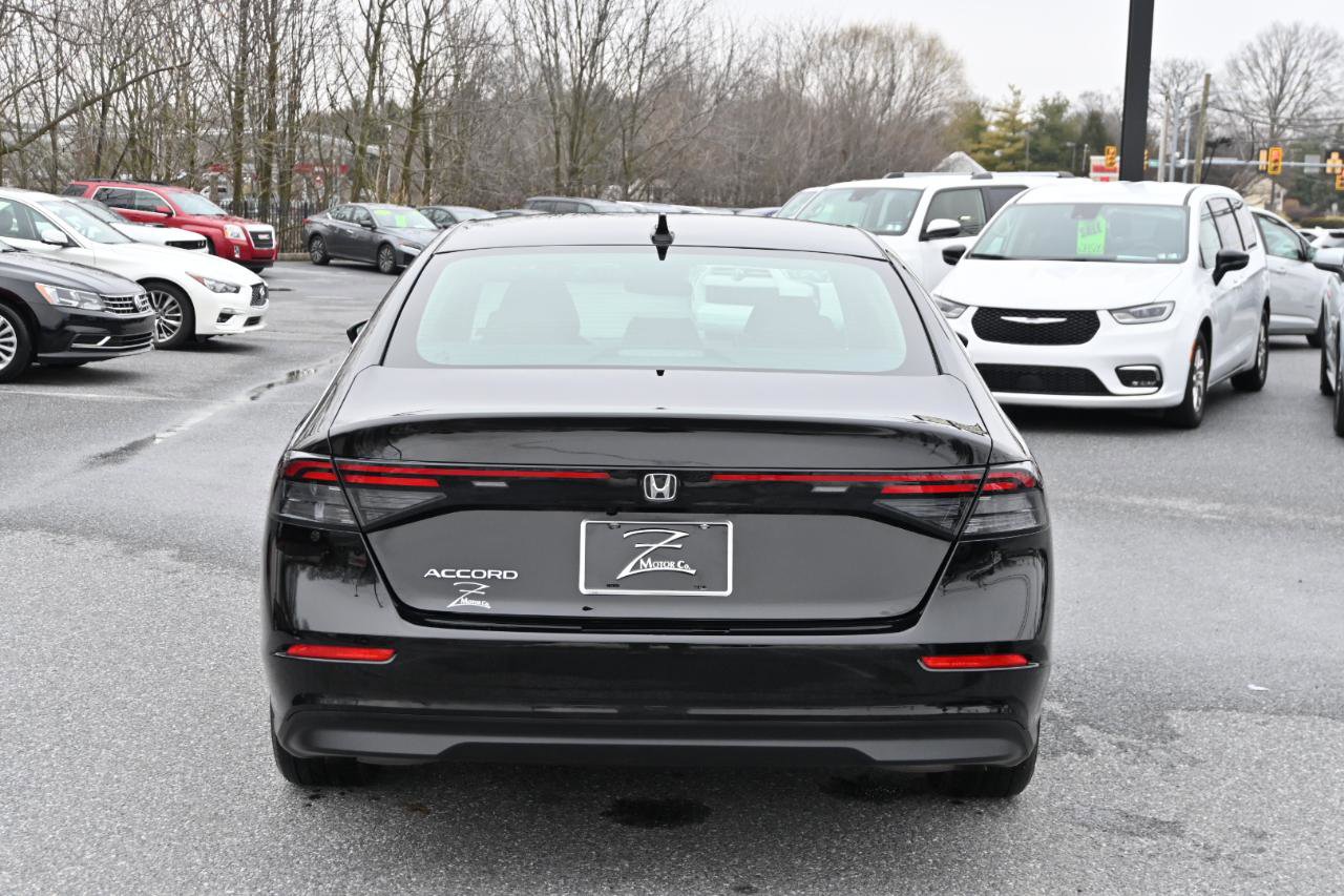 Used 2023 Honda Accord EX image 10