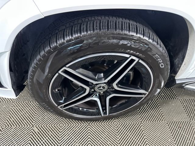 Used 2022 Mercedes-Benz GLS 450 4MATIC image 10