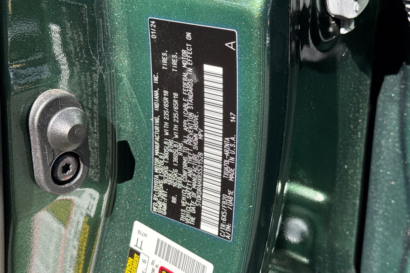 Used 2024 Toyota Highlander LE image 30