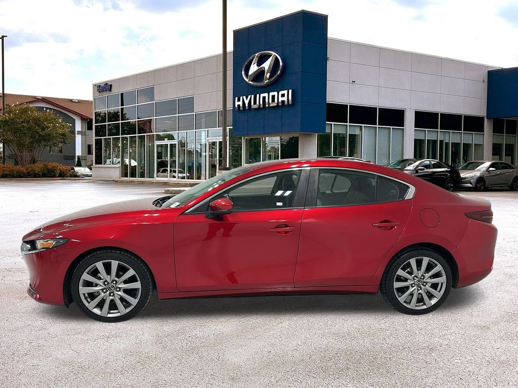 Used 2019 MAZDA MAZDA3 Sedan w/ Preferred Package image 2
