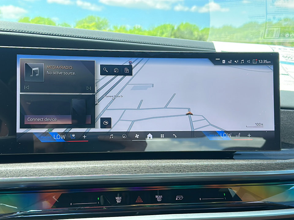 New 2026 BMW 740i w/ Premium Package image 23