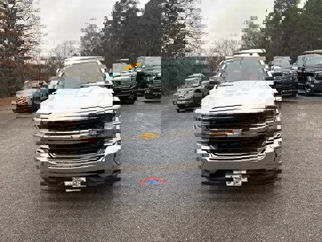 Used 2017 Chevrolet Silverado 1500 LT w/ All Star Edition image 5