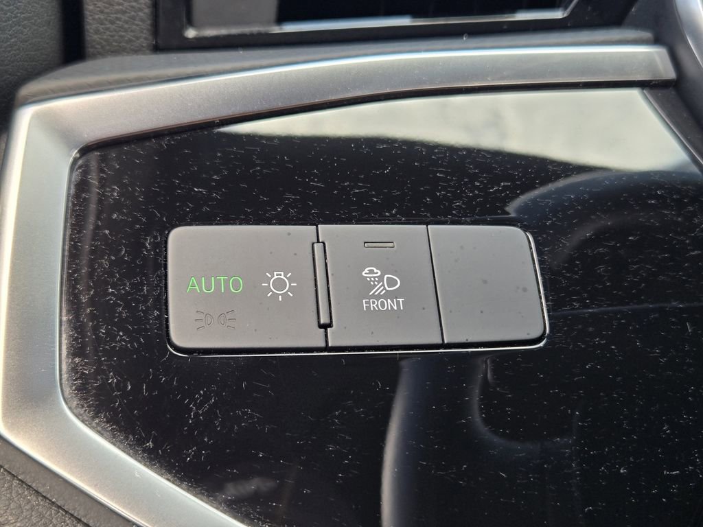 Certified 2023 Audi Q3 2.0T Premium Plus w/ Premium Plus Package image 28