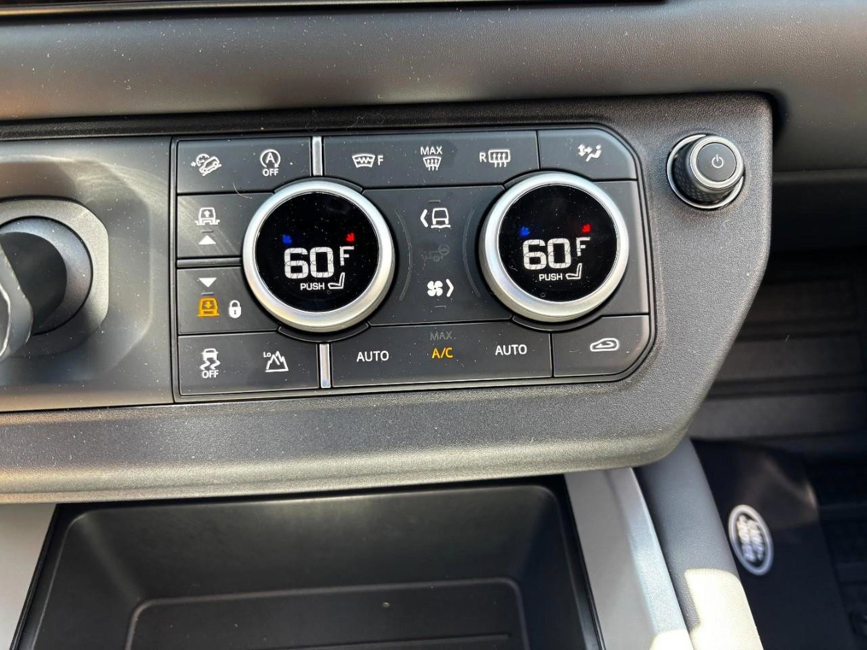 New 2025 Land Rover Defender 110 V8 image 29