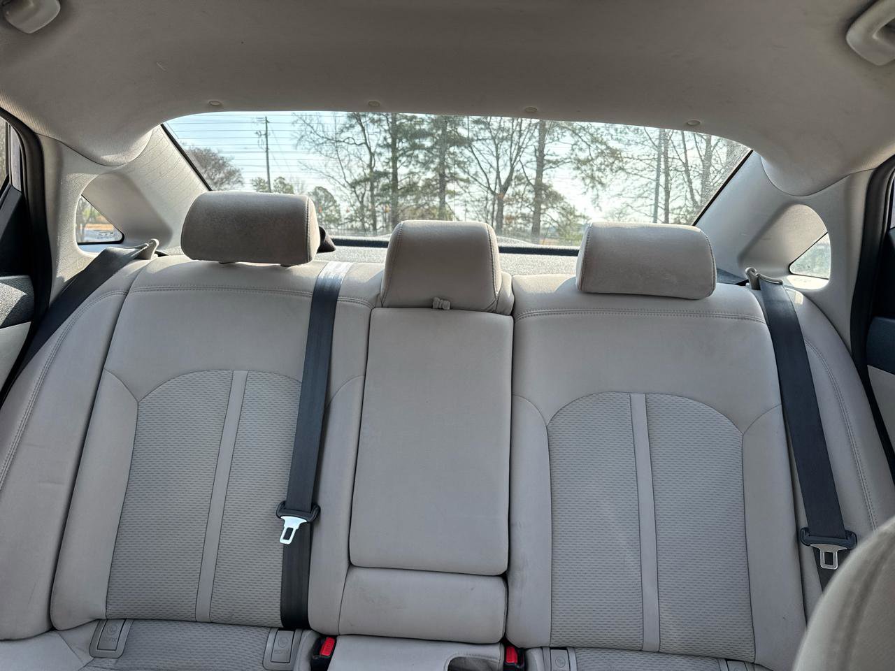 Used 2015 Hyundai Sonata SE image 16