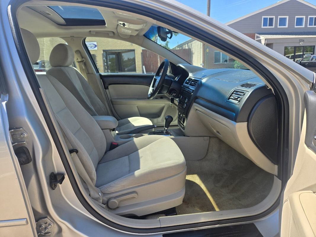 Used 2008 Ford Fusion SE AWD/4WD image 14