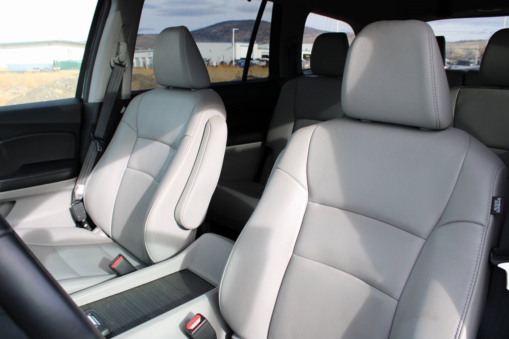 Used 2017 Honda Pilot Touring image 14