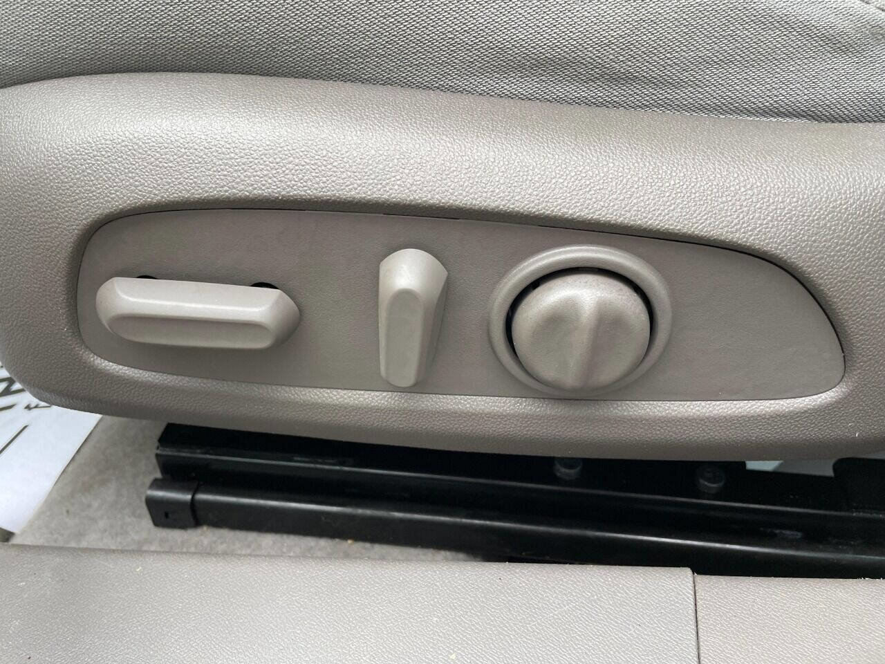 Used 2020 Chevrolet Malibu LT image 23