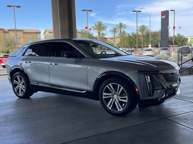 Used 2024 Cadillac Lyriq Tech AWD/4WD image 9