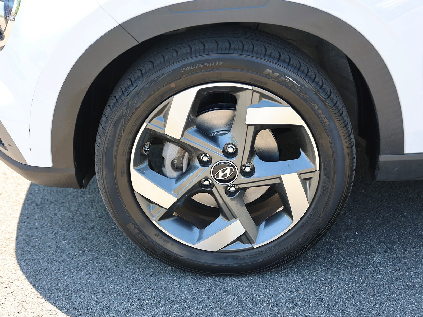 Certified 2023 Hyundai Venue SEL w/ Cargo Package FWD image 9