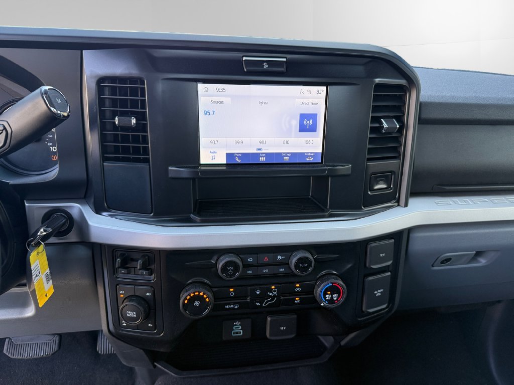 New 2026 Ford F350 XLT w/ 360-Degree Camera Package AWD/4WD image 11