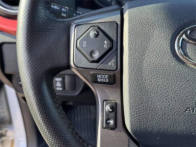 Used 2020 Toyota Tacoma TRD Off-Road w/ Technology Package image 12