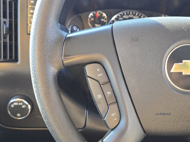 Used 2014 Chevrolet Express 4500 RWD image 21