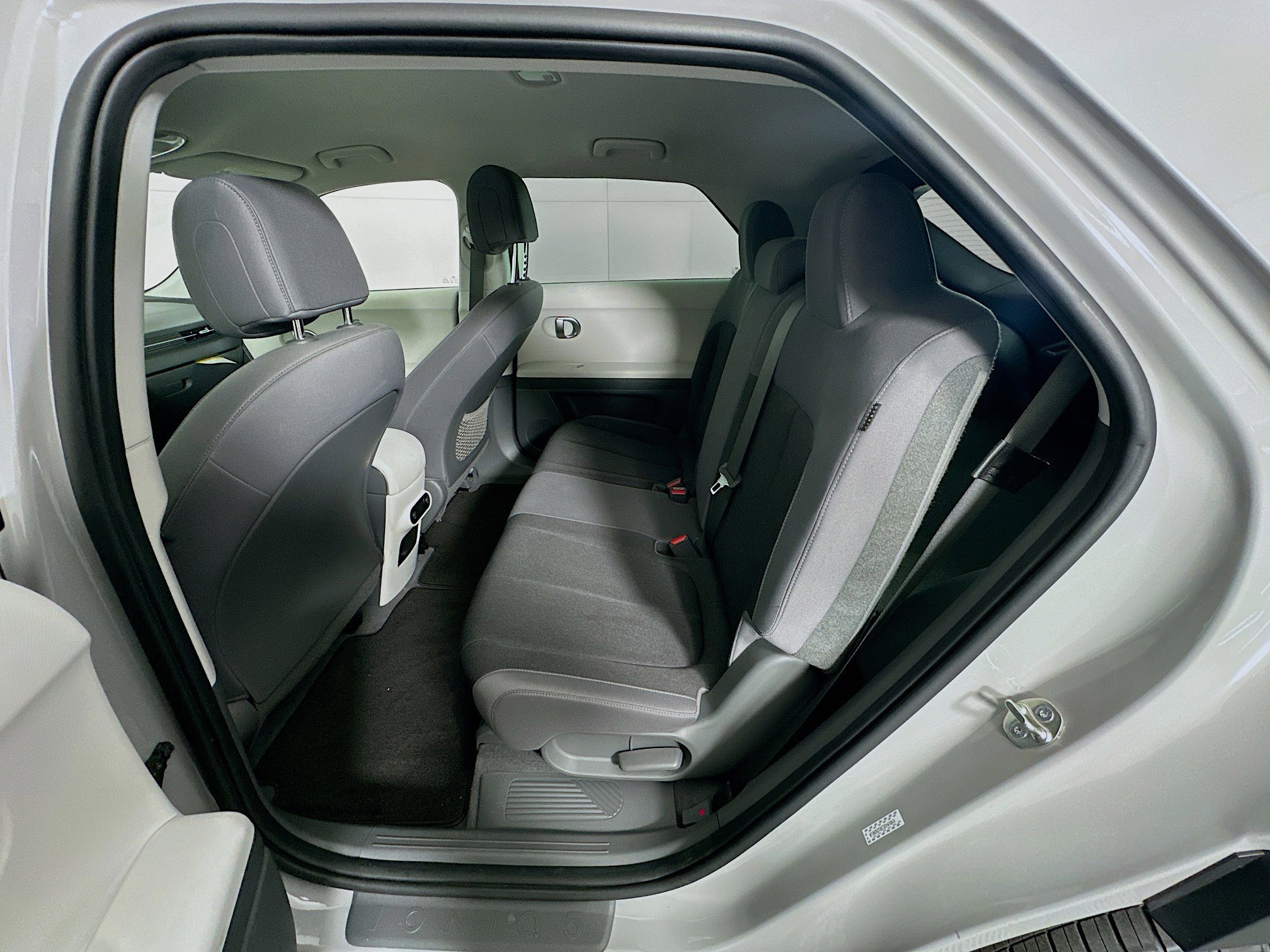 Used 2024 Hyundai Ioniq 5 SEL image 27