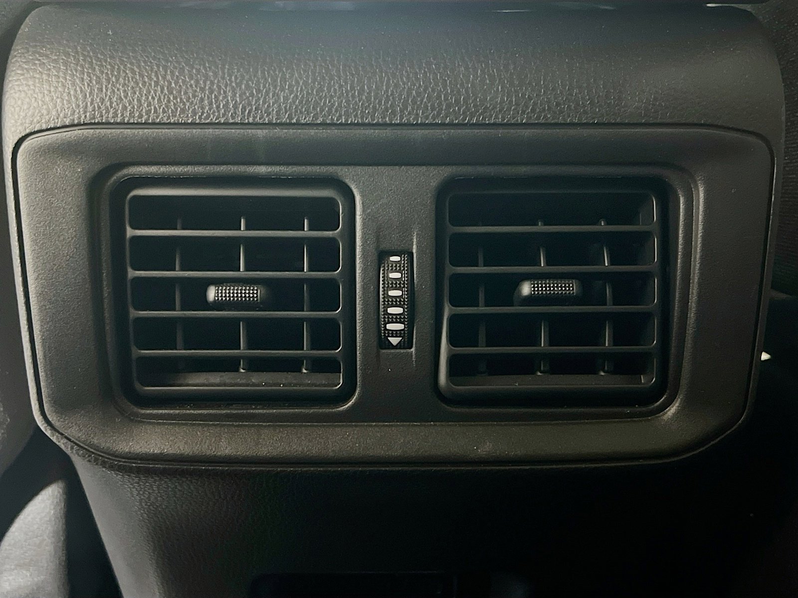 Used 2024 Toyota RAV4 XLE w/ Convenience Package image 18