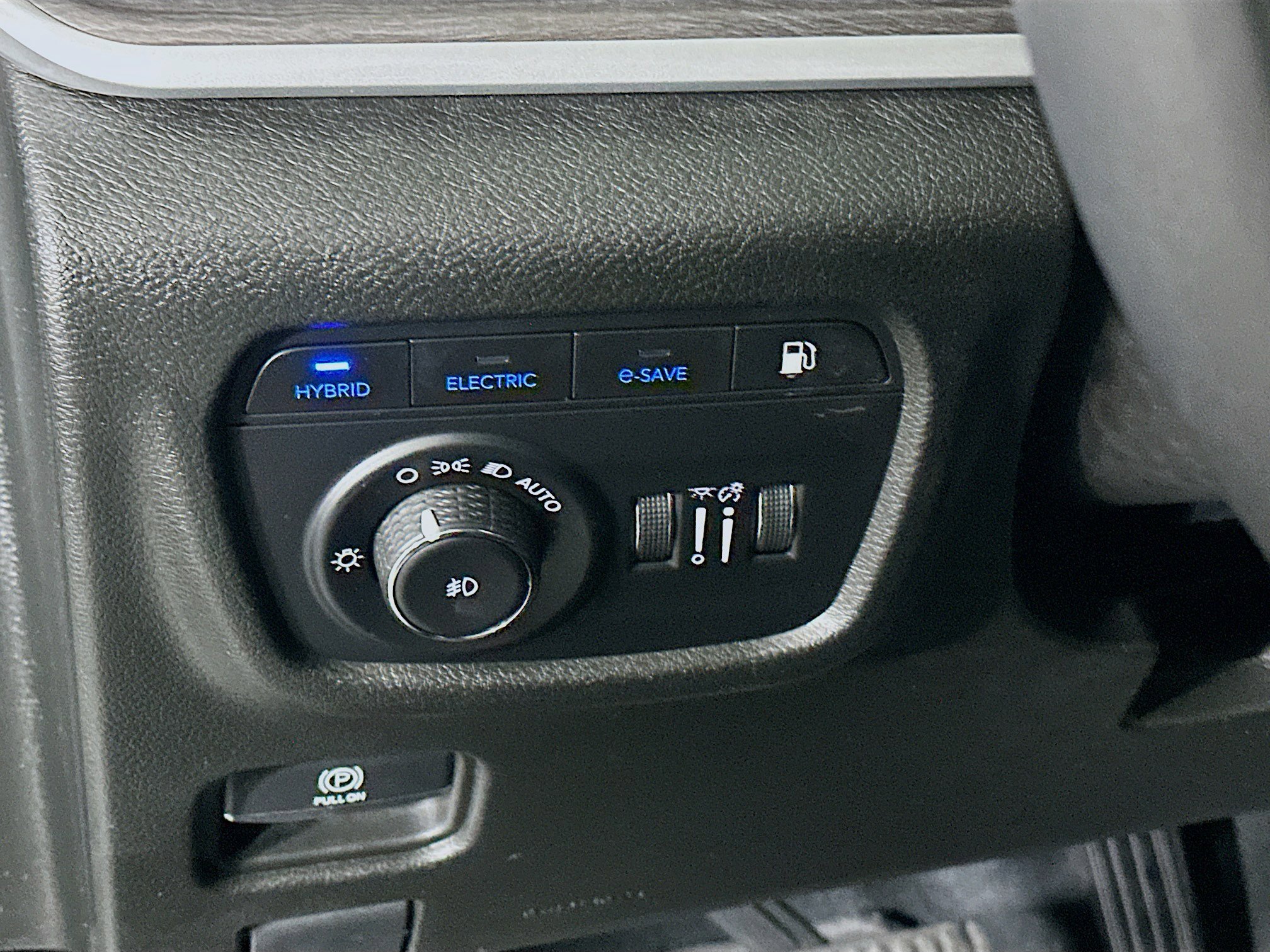 Used 2022 Jeep Grand Cherokee Limited 4xe image 17