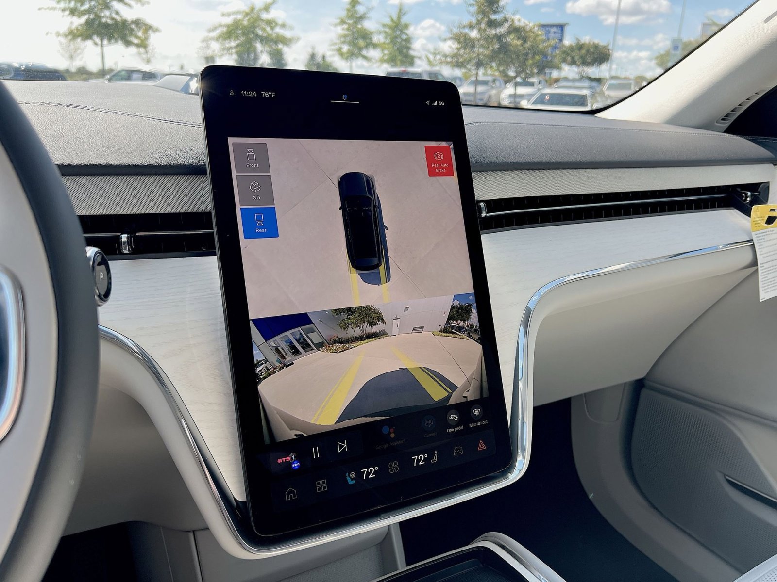 New 2025 Volvo EX90 Plus image 19