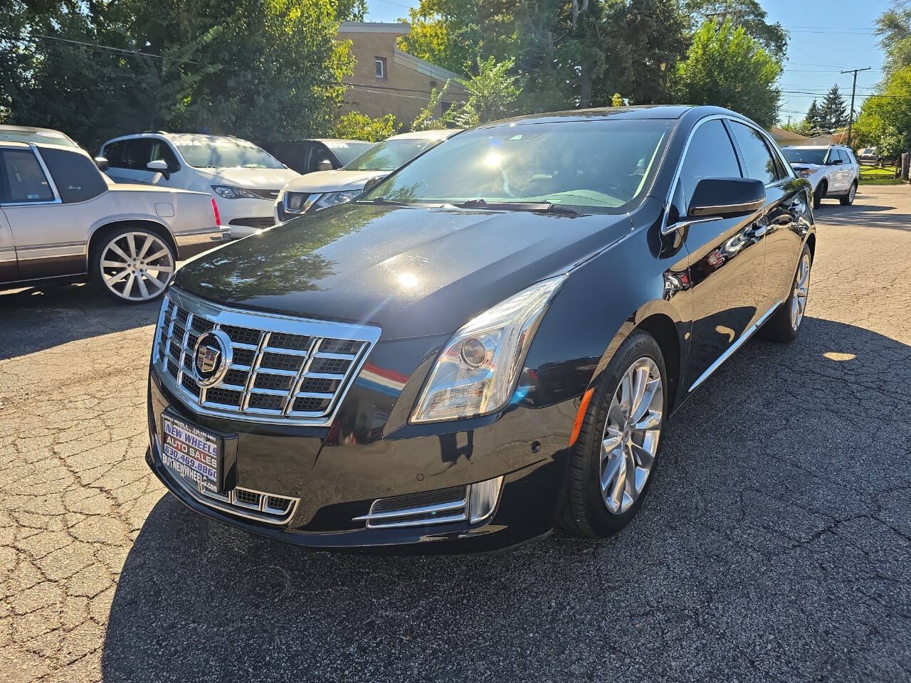 Used 2014 Cadillac XTS Luxury w/ Driver Awareness Package FWD image 1