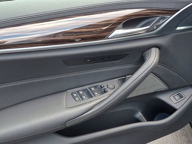 Used 2018 BMW 540i xDrive 540i xDrive w/ M Sport Package image 12