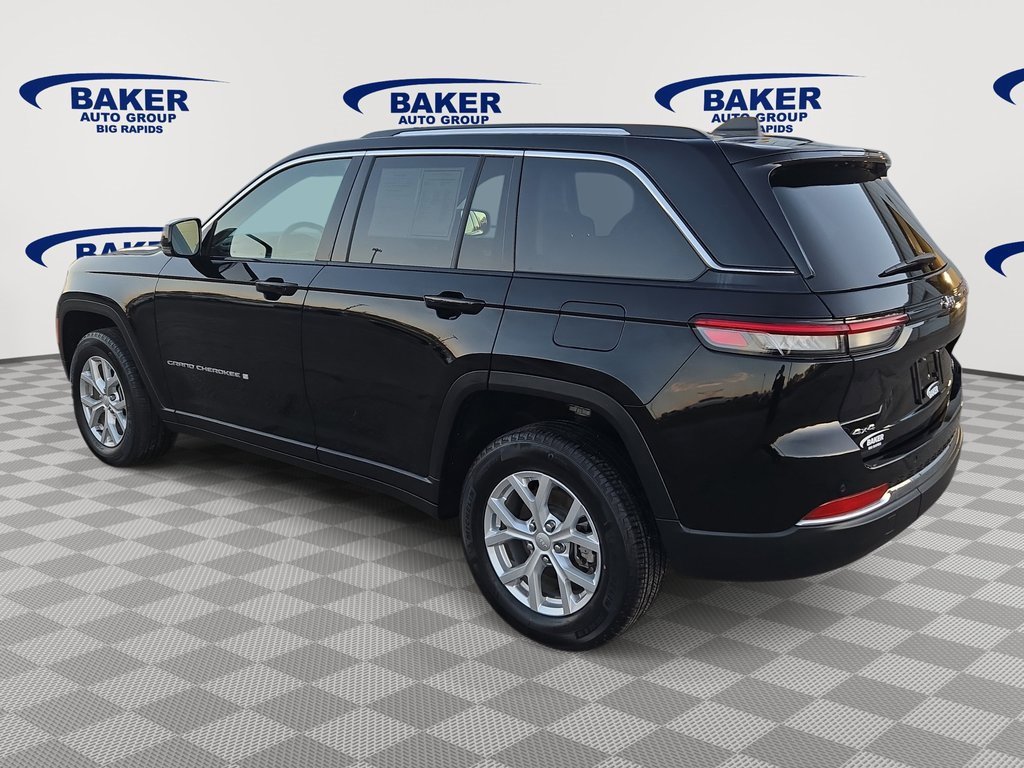Used 2023 Jeep Grand Cherokee Limited image 6