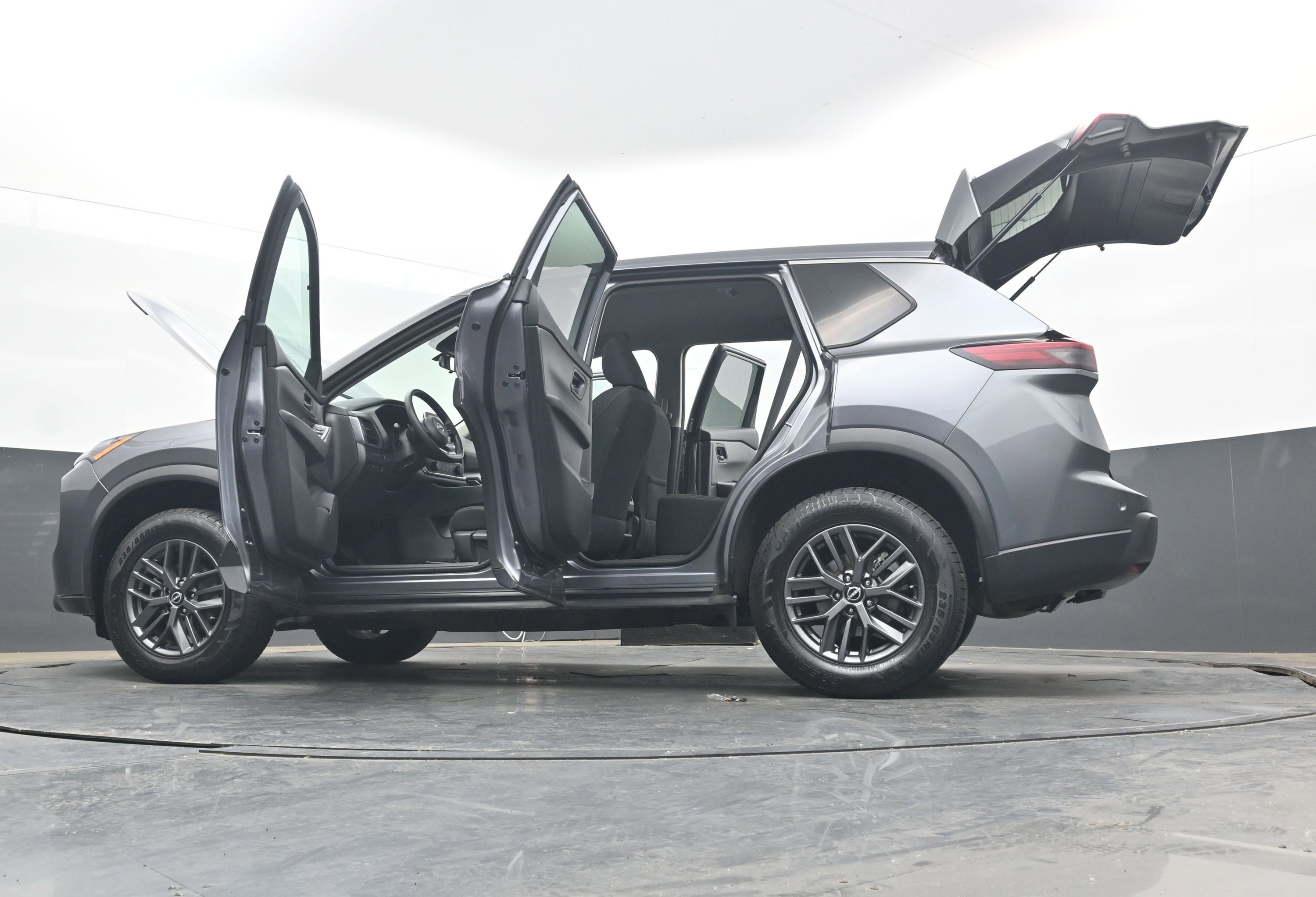 Certified 2024 Nissan Rogue S FWD image 42
