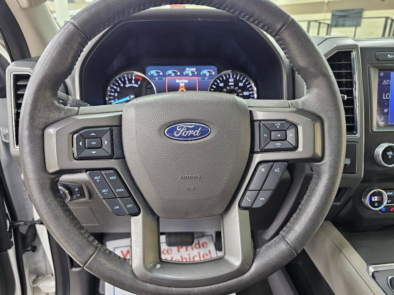 Used 2020 Ford Expedition XLT w/ Equipment Group 202A RWD image 32