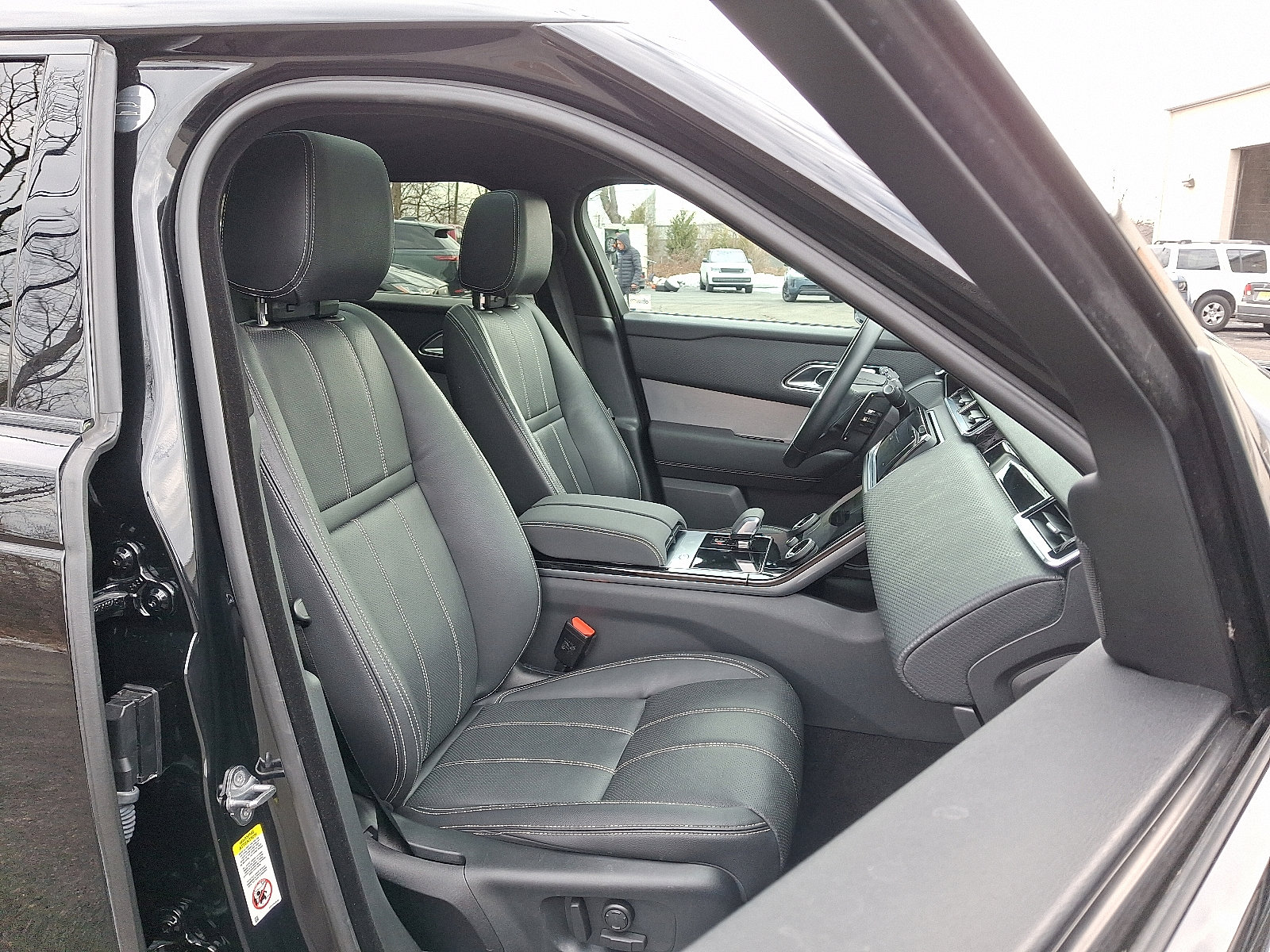 Used 2023 Land Rover Range Rover Velar R-Dynamic S AWD/4WD image 3