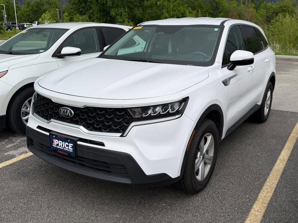 Used 2021 Kia Sorento LX AWD/4WD image 1